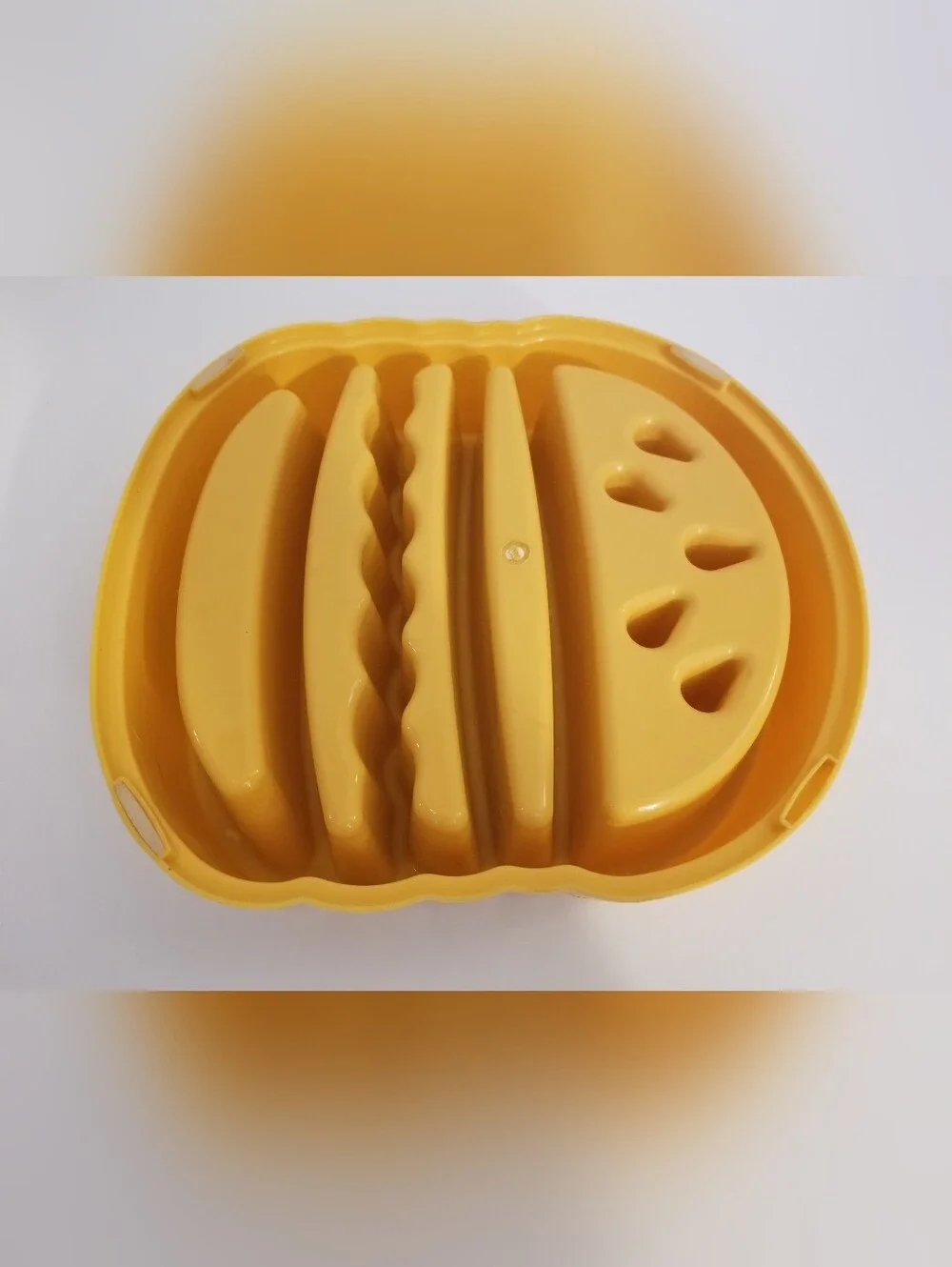 Yellow Silicone Hamburger Slow Feeder Plate for Pets